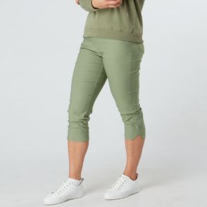 Picture of Swing Out Sister Estelle Pull On Golf Capri - Oli Green